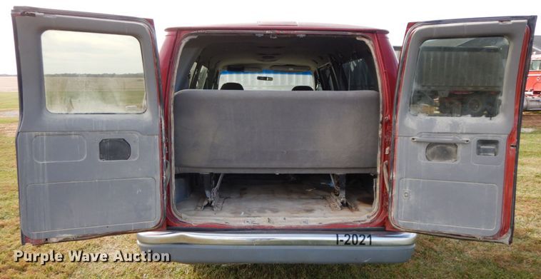 image for item FG9668 1998 Ford Club Wagon XLT  van