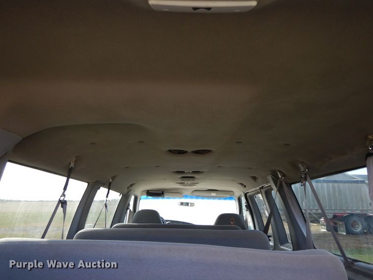 image for item FG9668 1998 Ford Club Wagon XLT  van