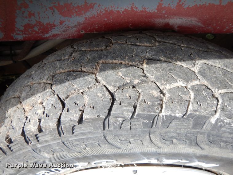 image for item FG9668 1998 Ford Club Wagon XLT  van