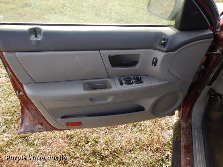 image for item FG9669 2006 Ford Taurus SE