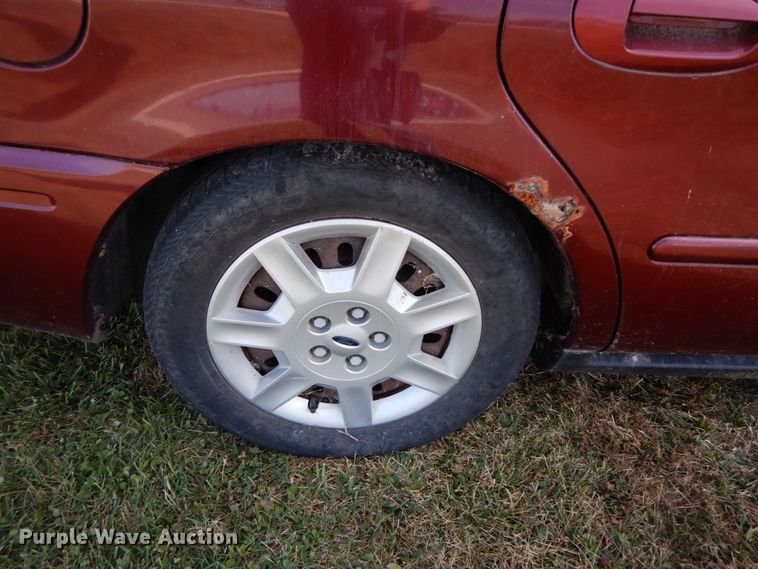 image for item FG9669 2006 Ford Taurus SE