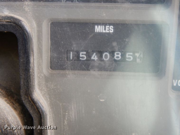 image for item FG9674 1999 International 3800  school bus