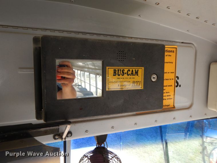 image for item FG9674 1999 International 3800  school bus