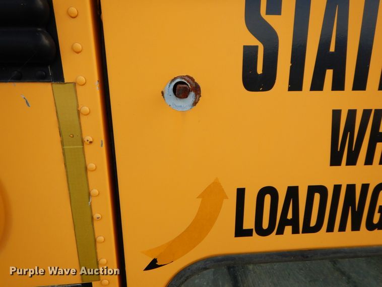 image for item FG9674 1999 International 3800  school bus