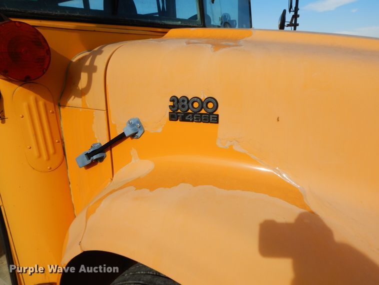 image for item FG9674 1999 International 3800  school bus