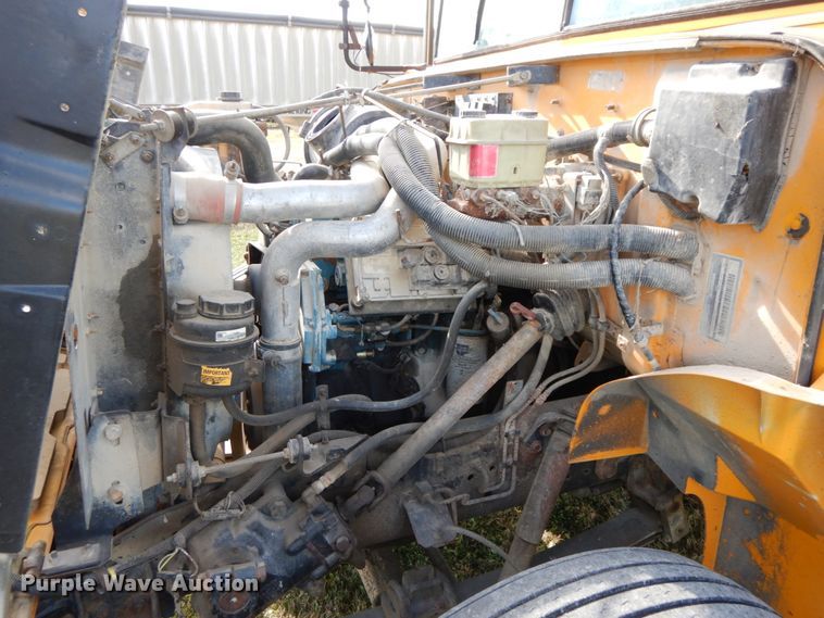 image for item FG9674 1999 International 3800  school bus