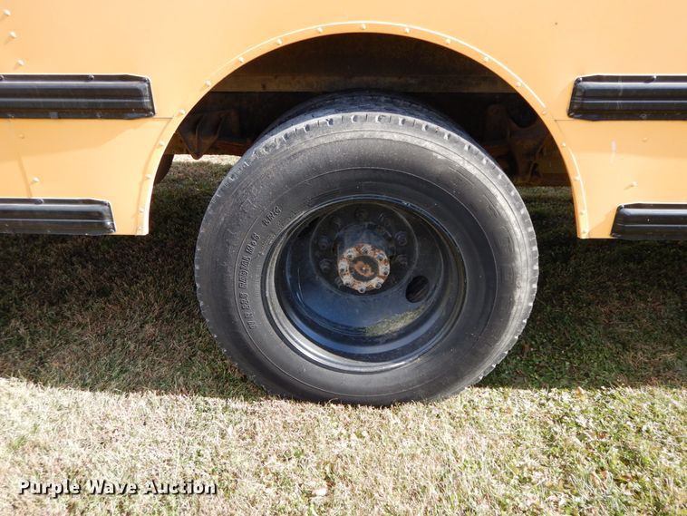 image for item FG9675 2007 International CE300  school bus