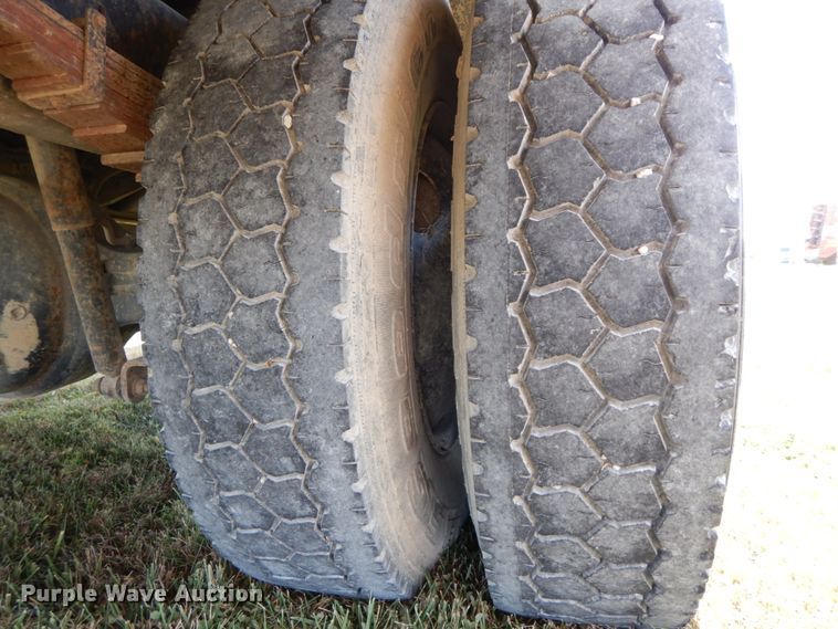 image for item FG9675 2007 International CE300  school bus