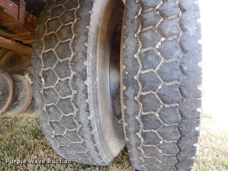 image for item FG9675 2007 International CE300  school bus