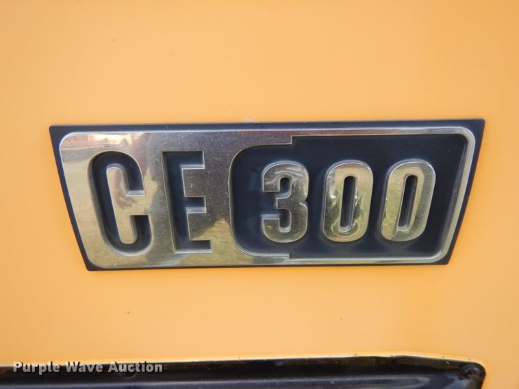 image for item FG9675 2007 International CE300  school bus