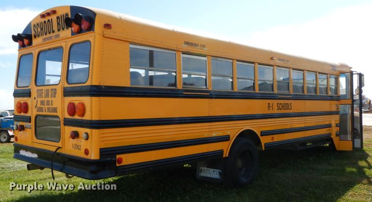 image for item FG9676 2005 Freightliner FS65  school bus