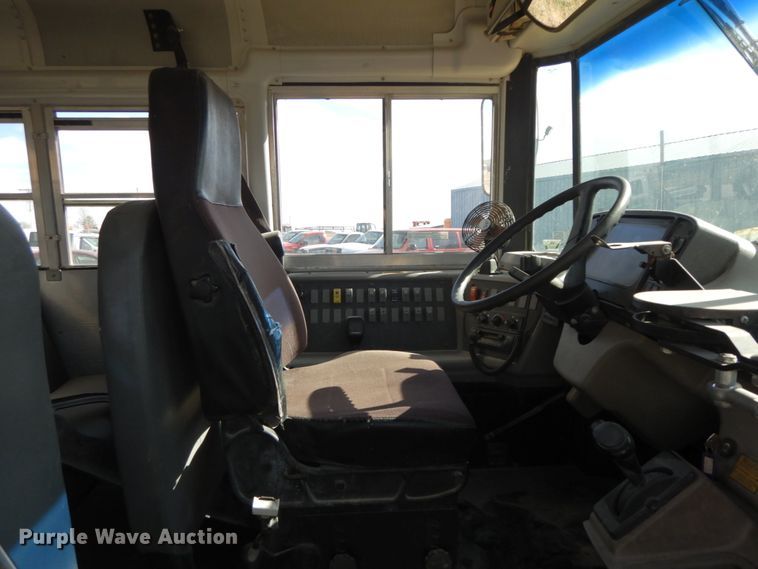 image for item FG9676 2005 Freightliner FS65  school bus