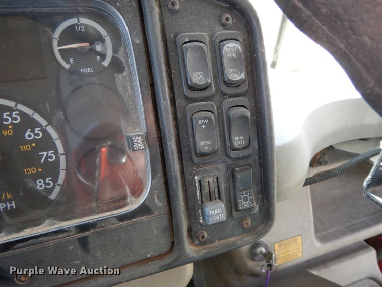 image for item FG9676 2005 Freightliner FS65  school bus