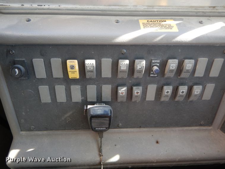 image for item FG9676 2005 Freightliner FS65  school bus