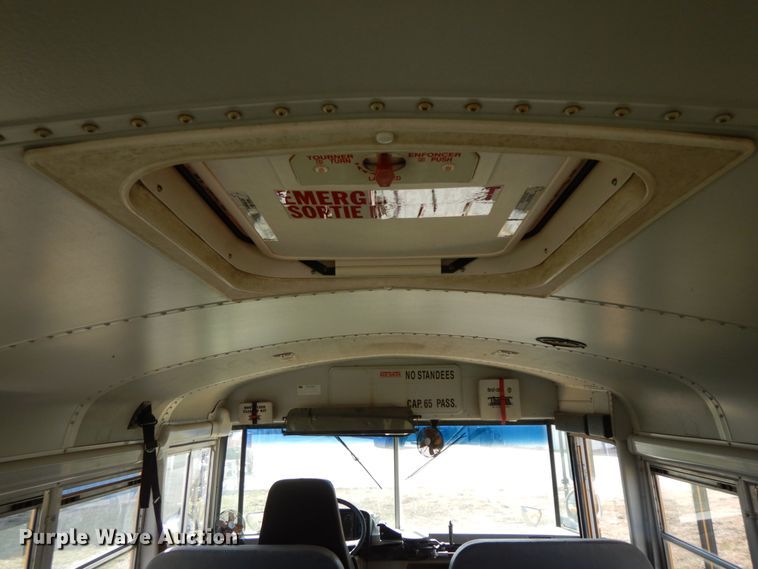 image for item FG9676 2005 Freightliner FS65  school bus