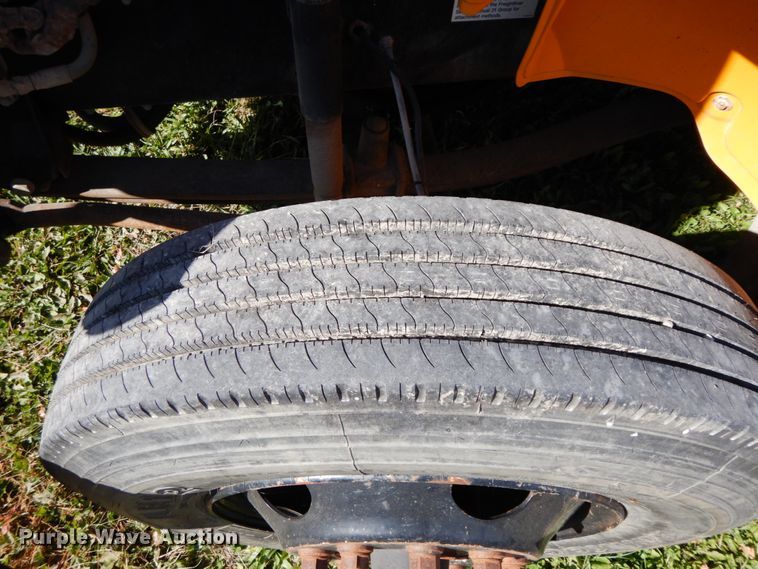 image for item FG9676 2005 Freightliner FS65  school bus