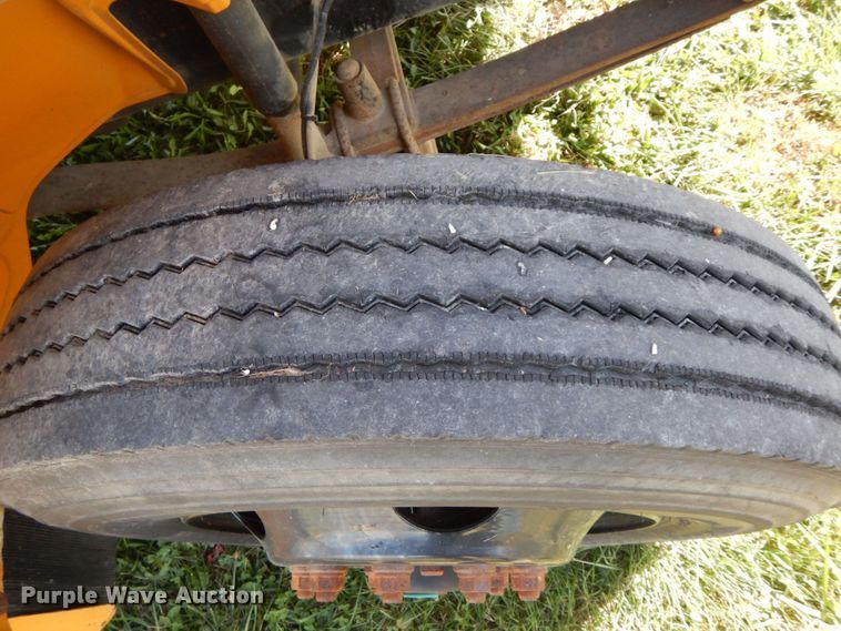 image for item FG9676 2005 Freightliner FS65  school bus