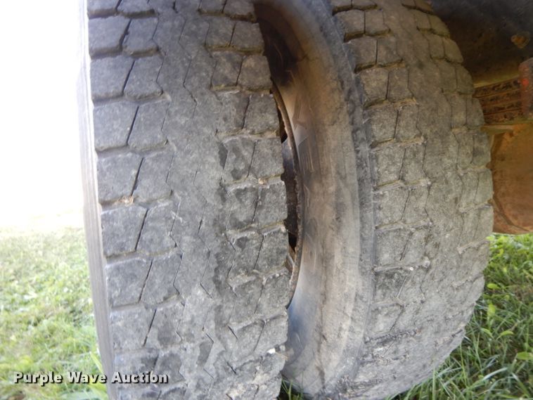 image for item FG9676 2005 Freightliner FS65  school bus