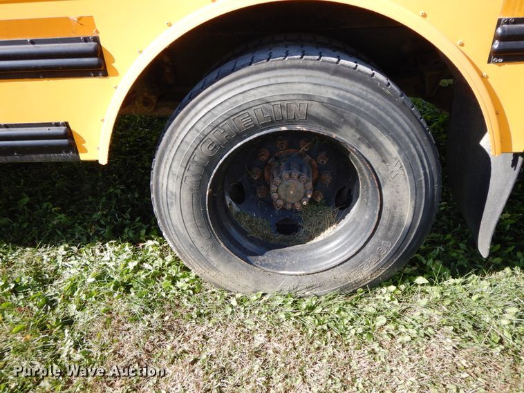 image for item FG9676 2005 Freightliner FS65  school bus