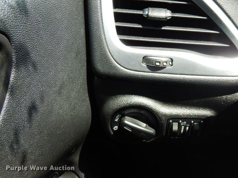 image for item FN9376 2013 Dodge Dart SXT