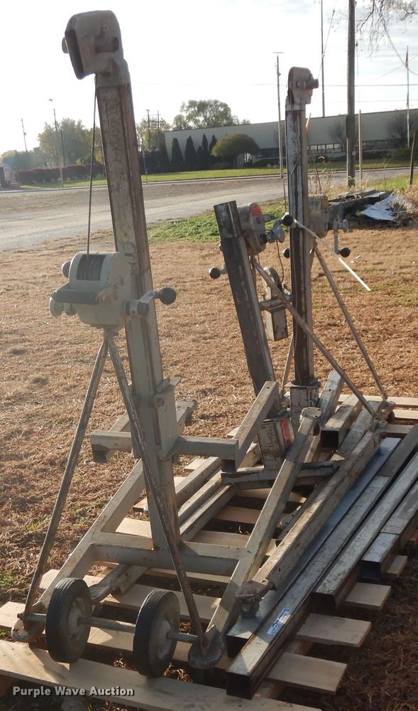 image for item FR9766 (3) Vermette lift jacks