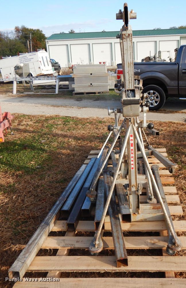 image for item FR9766 (3) Vermette lift jacks