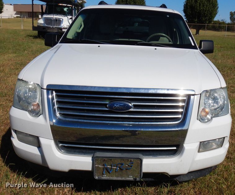 image for item FW9759 2010 Ford Explorer  SUV