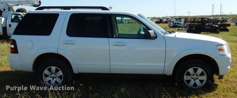 image for item FW9759 2010 Ford Explorer  SUV