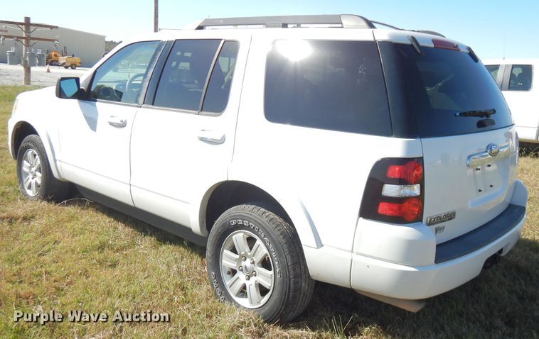 image for item FW9759 2010 Ford Explorer  SUV