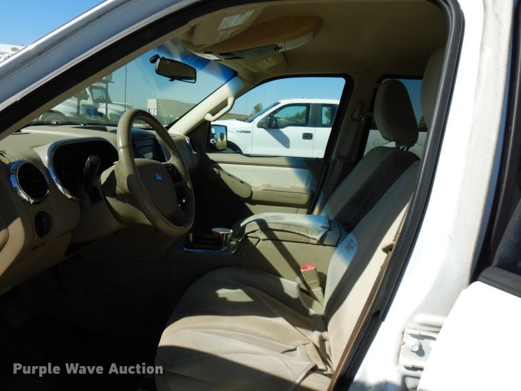 image for item FW9759 2010 Ford Explorer  SUV