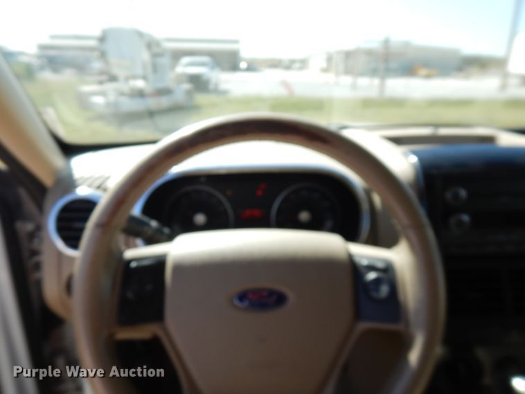 image for item FW9759 2010 Ford Explorer  SUV