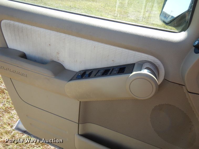 image for item FW9759 2010 Ford Explorer  SUV