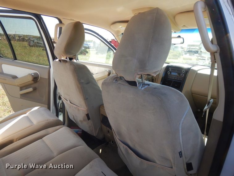 image for item FW9759 2010 Ford Explorer  SUV