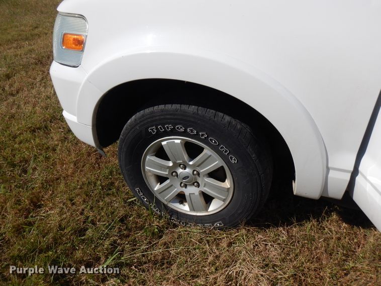 image for item FW9759 2010 Ford Explorer  SUV