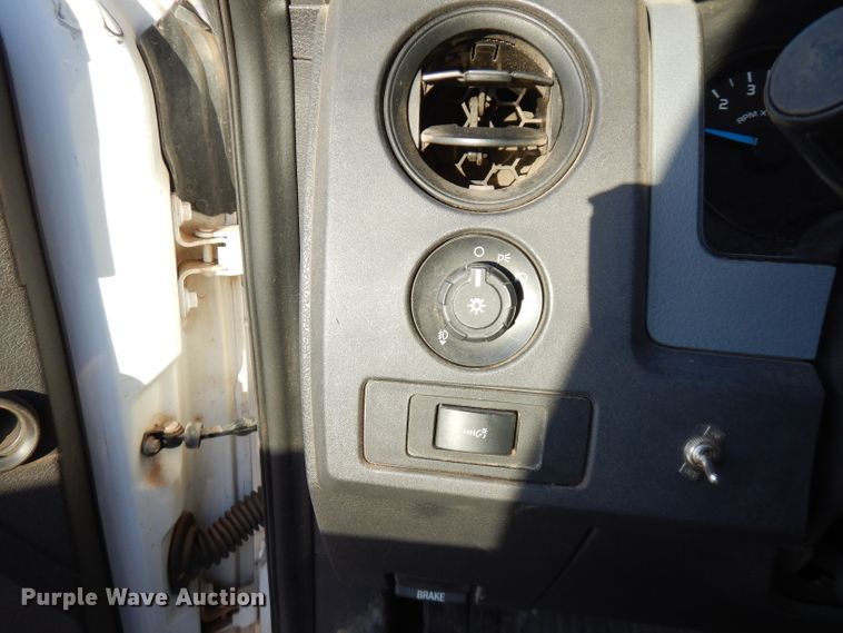 image for item FW9800 2013 Ford F150  SuperCrew pickup truck