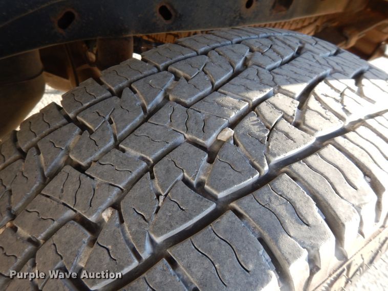 image for item FW9800 2013 Ford F150  SuperCrew pickup truck