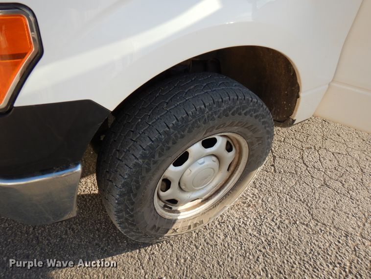 image for item FW9800 2013 Ford F150  SuperCrew pickup truck