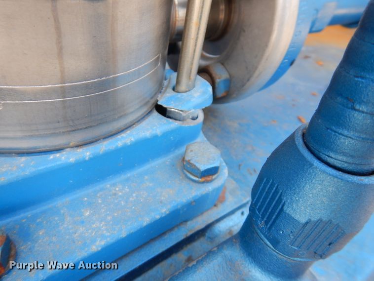 image for item FW9804 HydroThrift PCX-10-2 closed loop cooling system