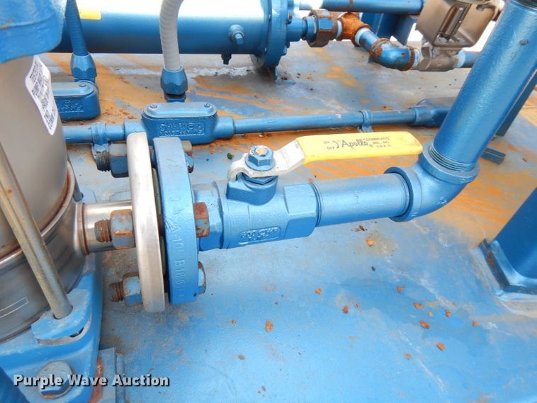 image for item FW9804 HydroThrift PCX-10-2 closed loop cooling system