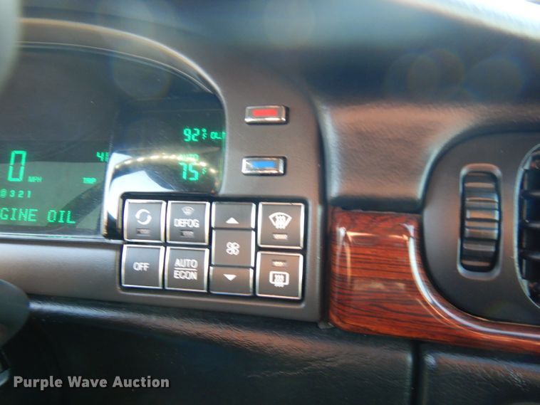 image for item FW9813 1998 Cadillac Masterpiece Hearse