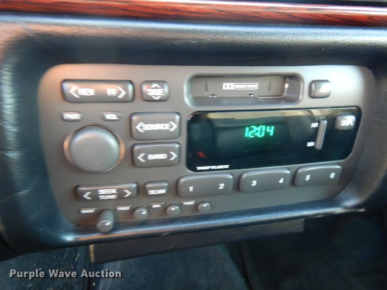 image for item FW9813 1998 Cadillac Masterpiece Hearse