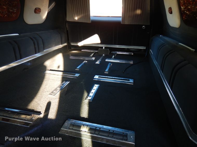 image for item FW9813 1998 Cadillac Masterpiece Hearse