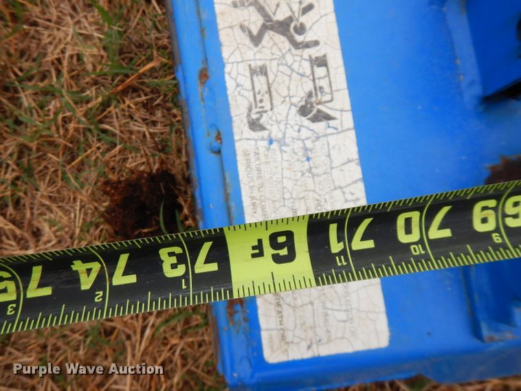 image for item FW9818 New Holland 914A mid-mounted mower deck