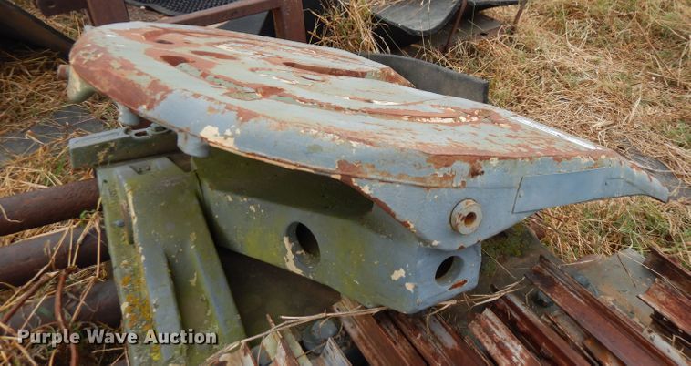 image for item FW9826 Fifth wheel hitch