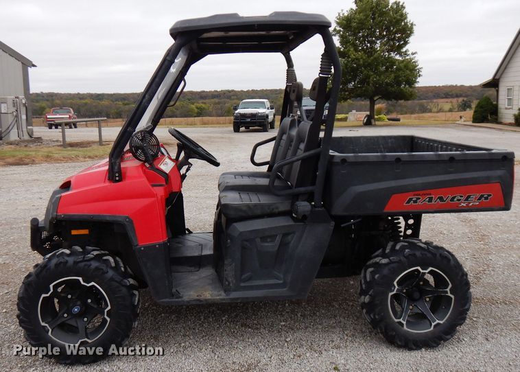 image for item FW9828 2011 Polaris Ranger XP  utility vehicle