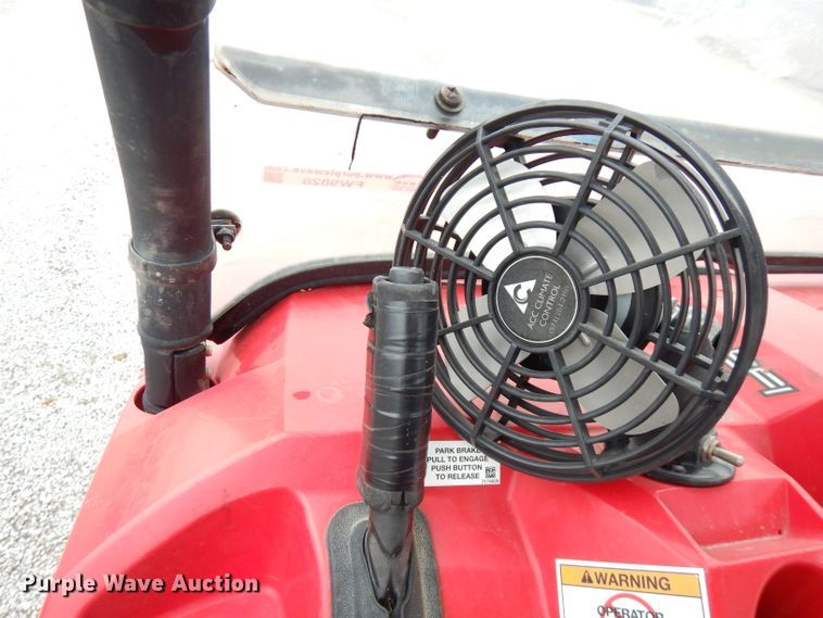 image for item FW9828 2011 Polaris Ranger XP  utility vehicle