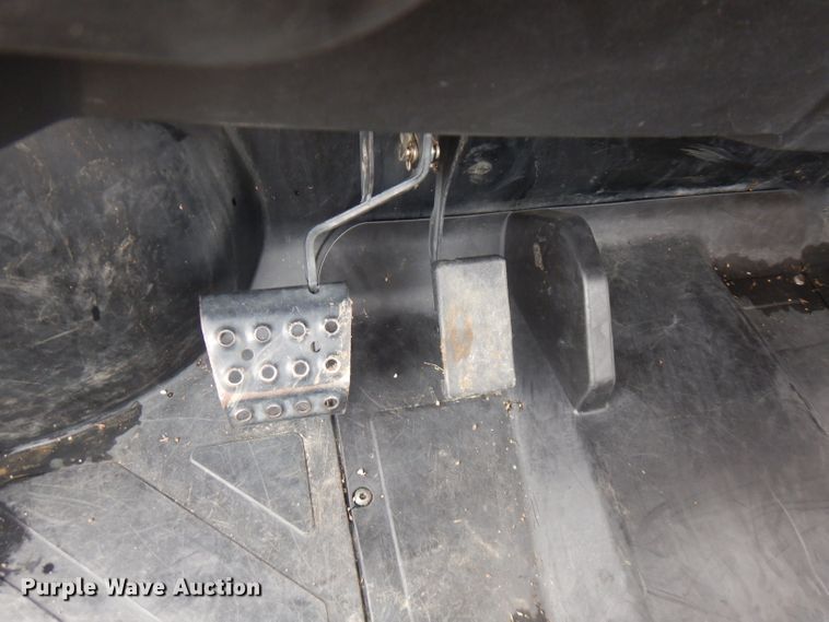 image for item FW9828 2011 Polaris Ranger XP  utility vehicle