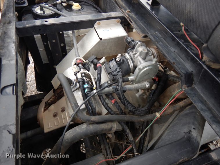 image for item FW9828 2011 Polaris Ranger XP  utility vehicle