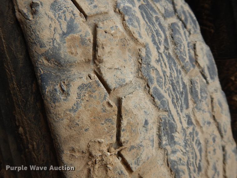 image for item FW9829 (6) 10.00R20 tires and wheels