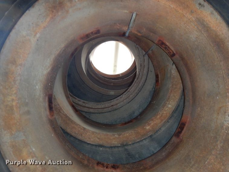 image for item FW9829 (6) 10.00R20 tires and wheels